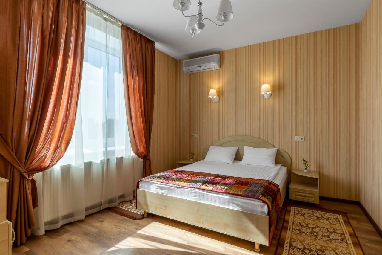 Гостиница Siesta Киев Sofiivska Borshchahivka Exterior foto