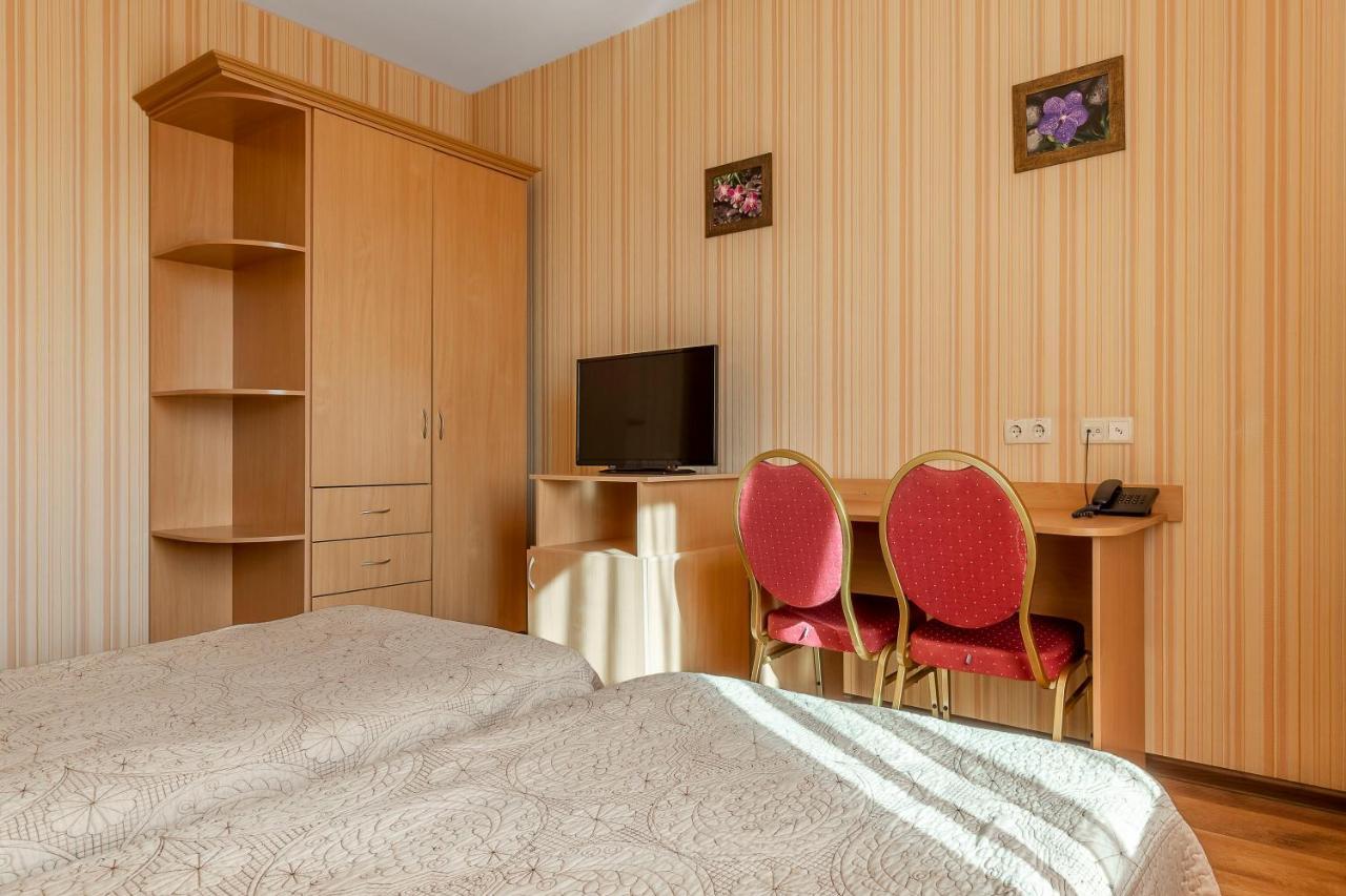 Гостиница Siesta Киев Sofiivska Borshchahivka Exterior foto