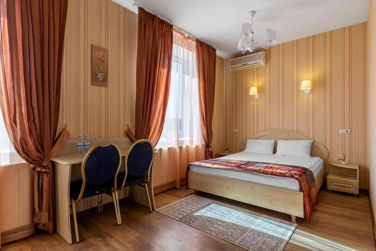 Гостиница Siesta Киев Sofiivska Borshchahivka Exterior foto